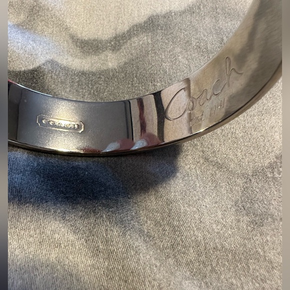 Coach - large bangle - Picture 3 of 3